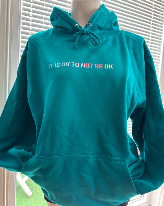 2. sort Hettegenser str M: IT IS OK TO NOT BE OK