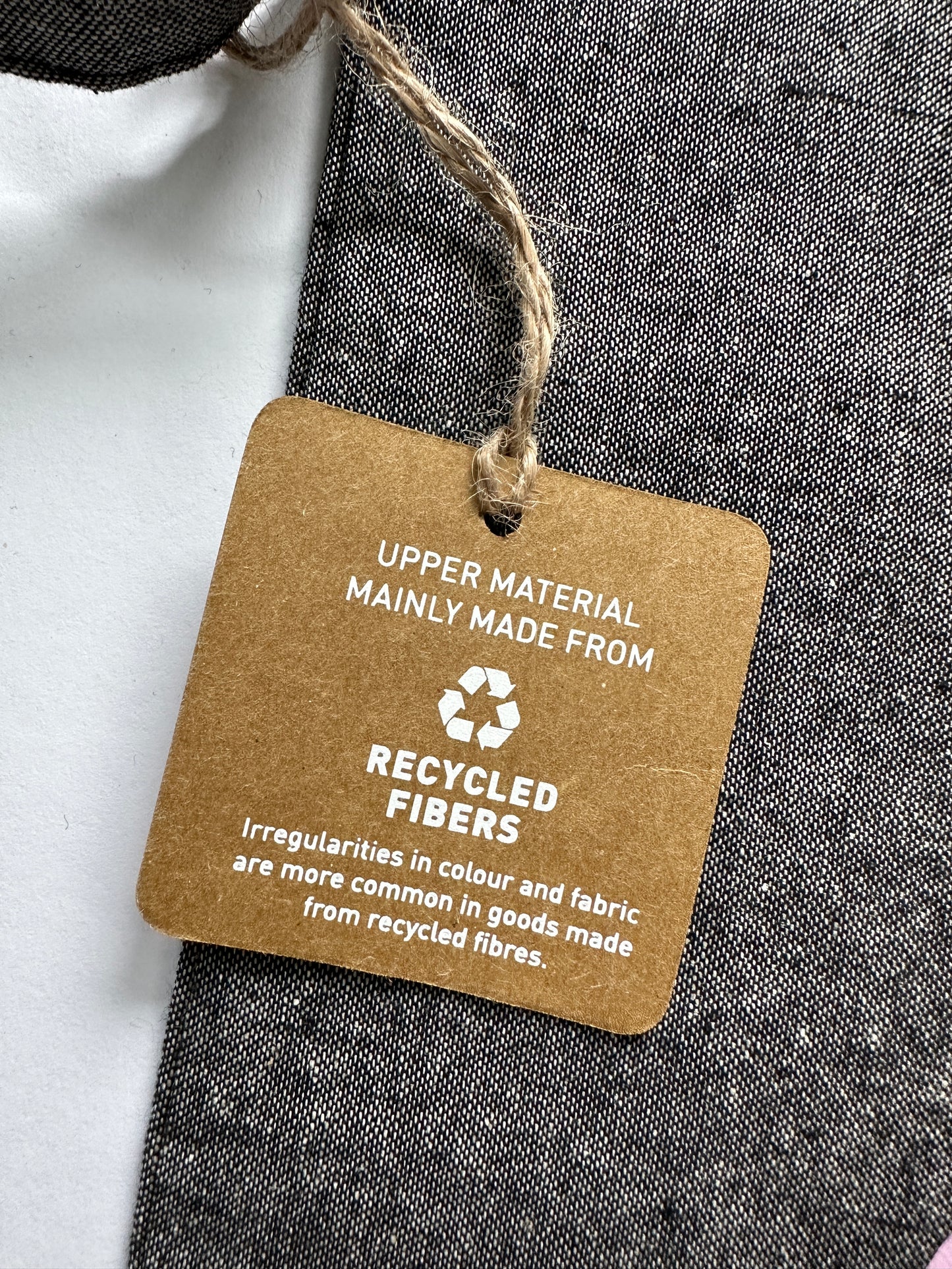 Totebag 35x25 cm - tekst: FIND YOUR OWN PACE