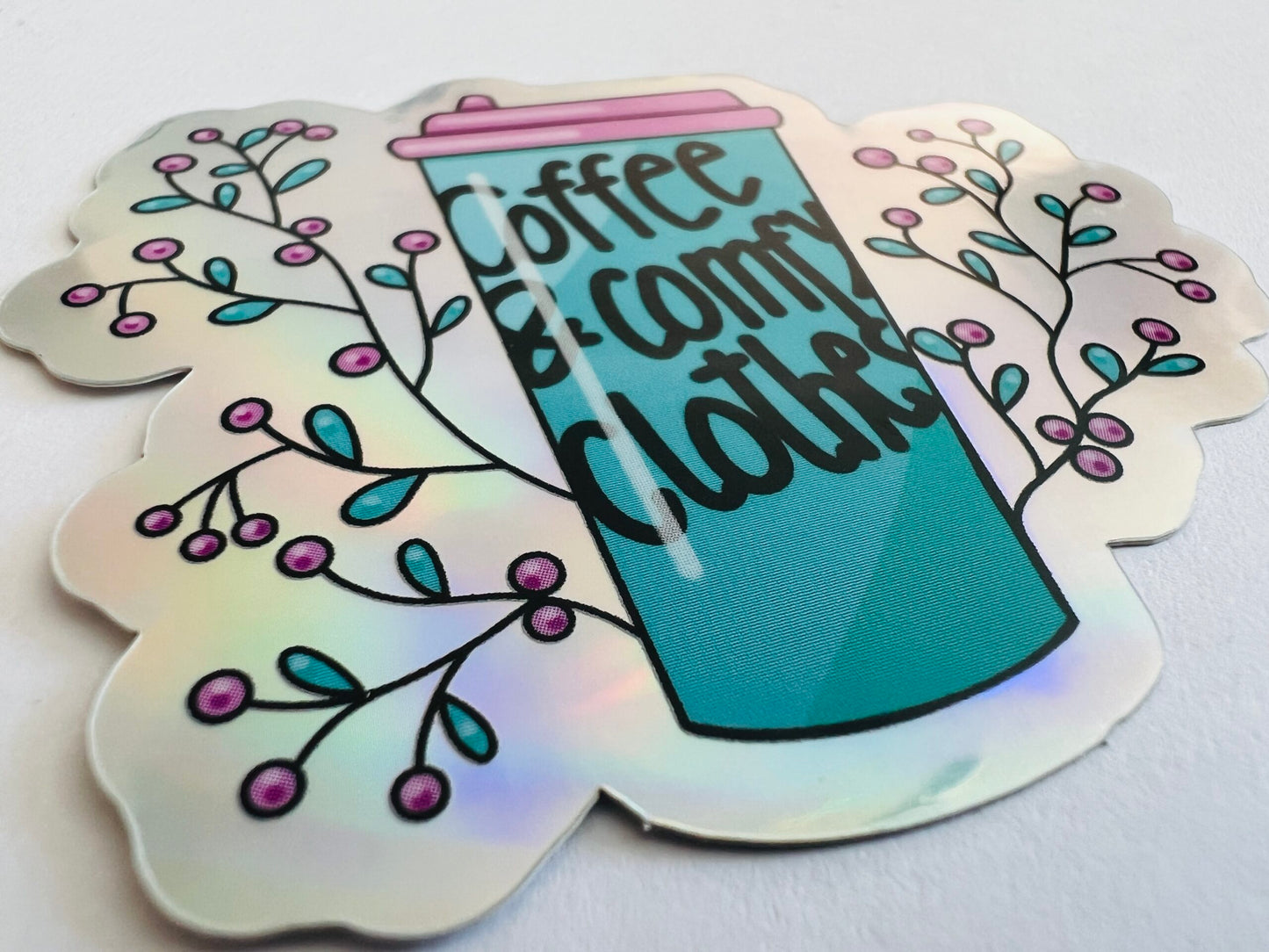 Holografisk klistermerke COFFEE & COMFY CLOTHES