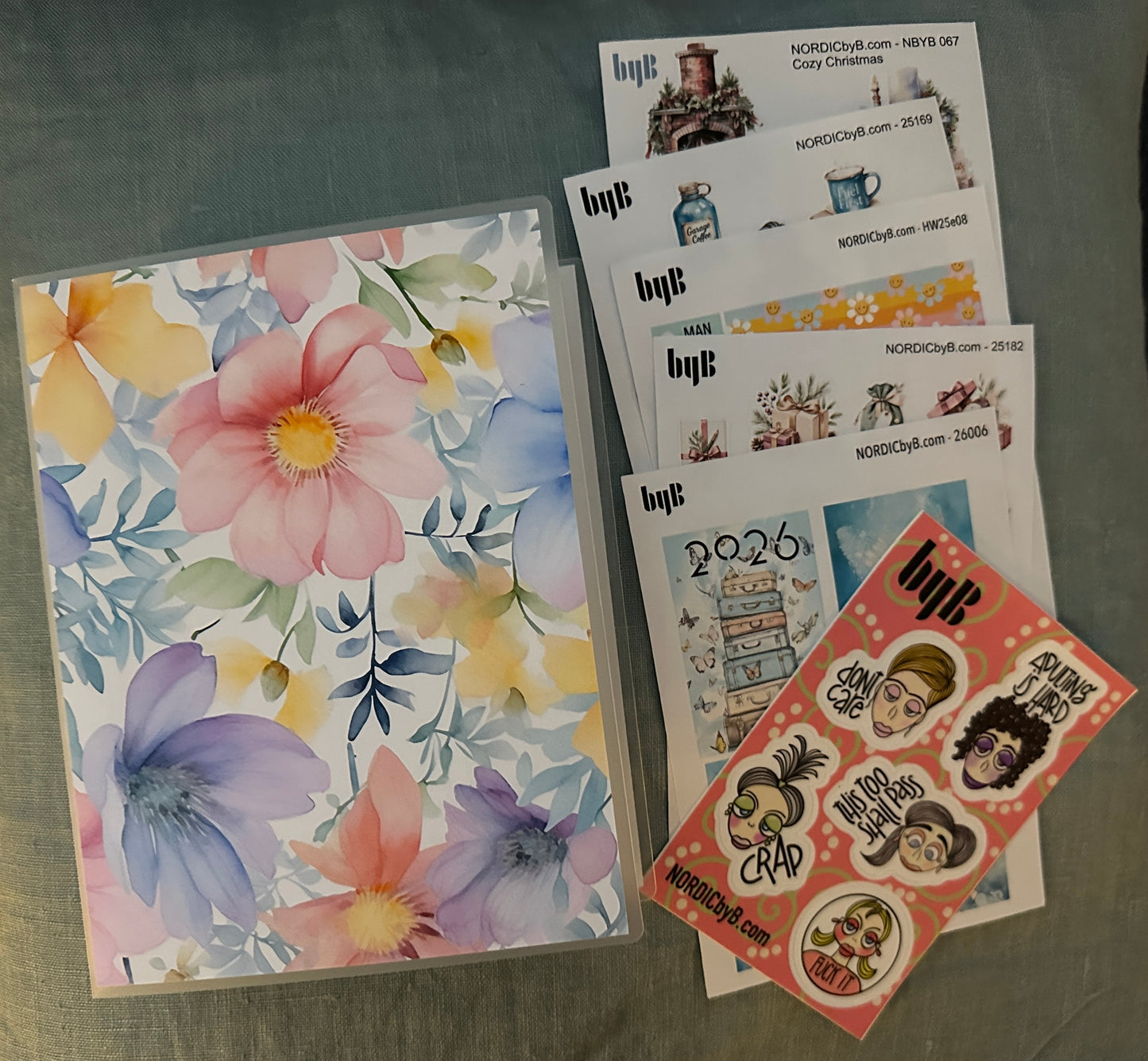 PAKKEPRIS: ALBUM + 6 KLISTERARK