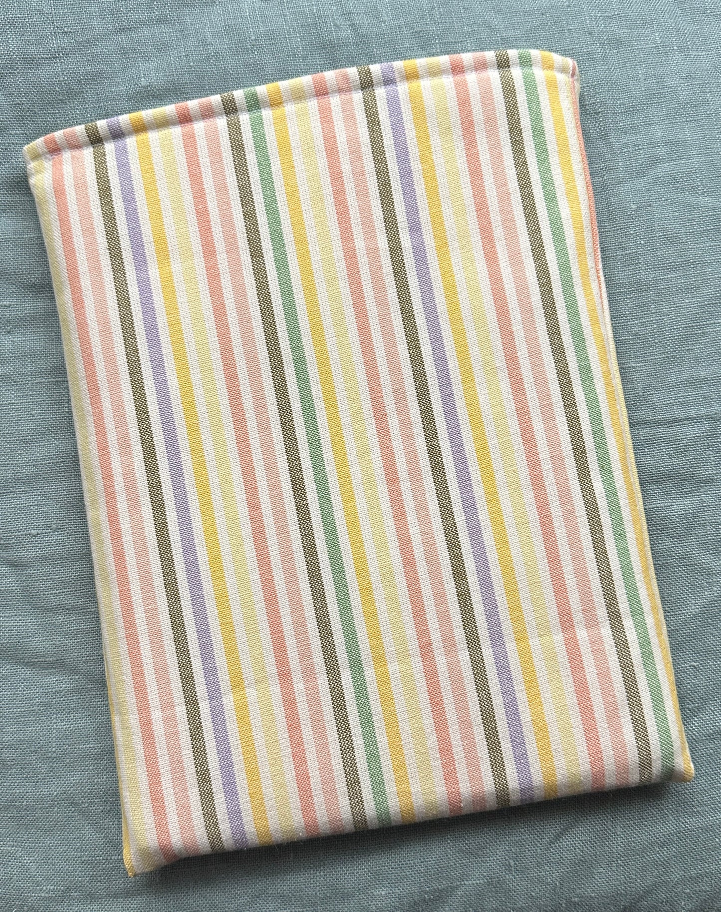 Book Sleeve - fits 20x25 cm planners and books